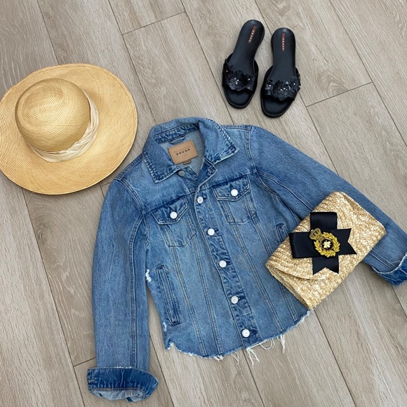 Bee Crest Rattan Straw Clutch - Picture 3 of 5